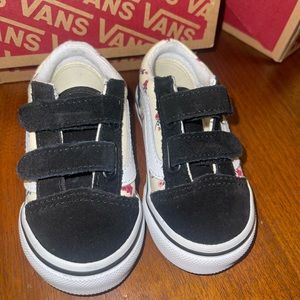Black and floral Vans Toddler 5